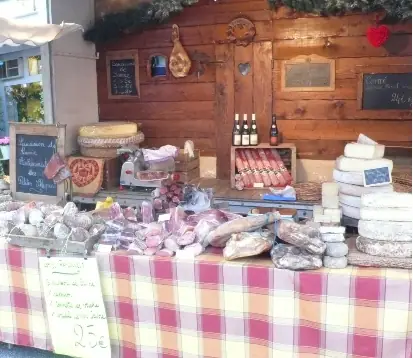 Marché du Centre à Ploeuc sur Lie (22)