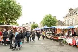 Marché du Centre à Plouha (22)
