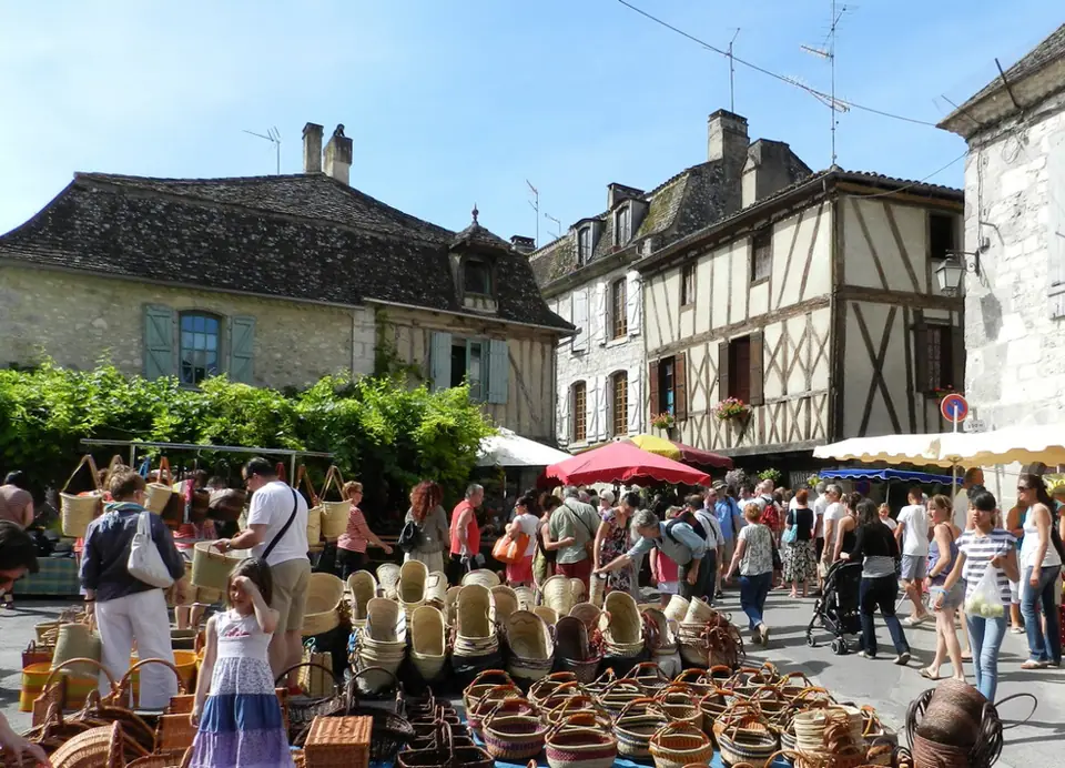 Marché du Centre à Issigeac (24)