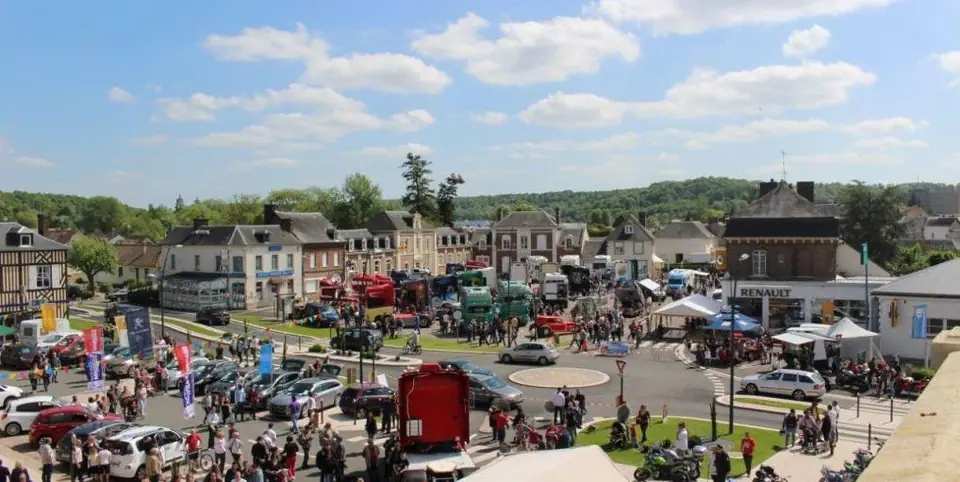 Marché du Centre à Beaumont-le-Roger (27)