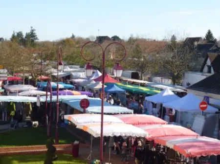 Marché du Centre à Ézy-sur-Eure (27)
