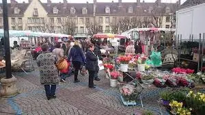 Marché du Centre aux Andelys (27)