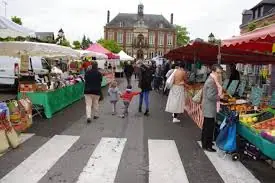 Marché du Centre à Pacy-sur-Eure (27)