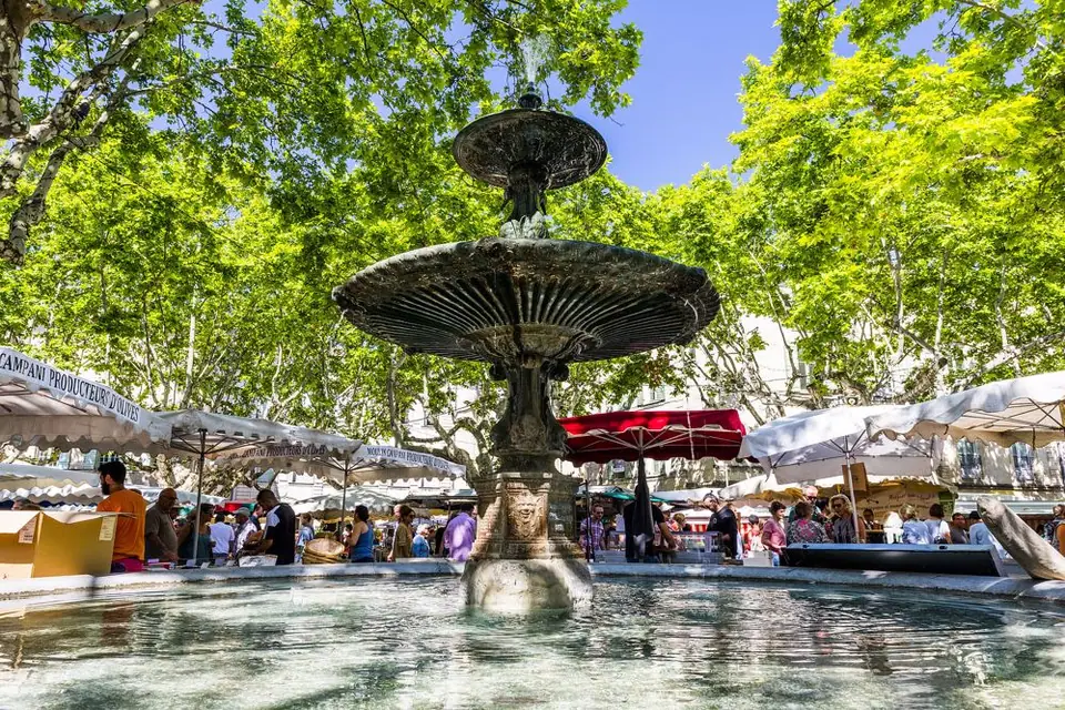 Marché du Centre à Uzès (30)