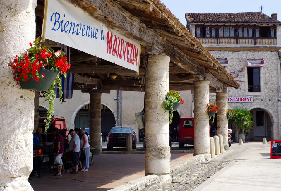 Marché du Centre à Mauvezin (32)