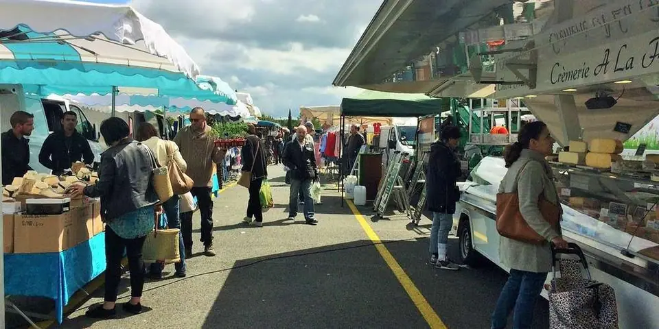 Marché du Centre à Cavignac (33)
