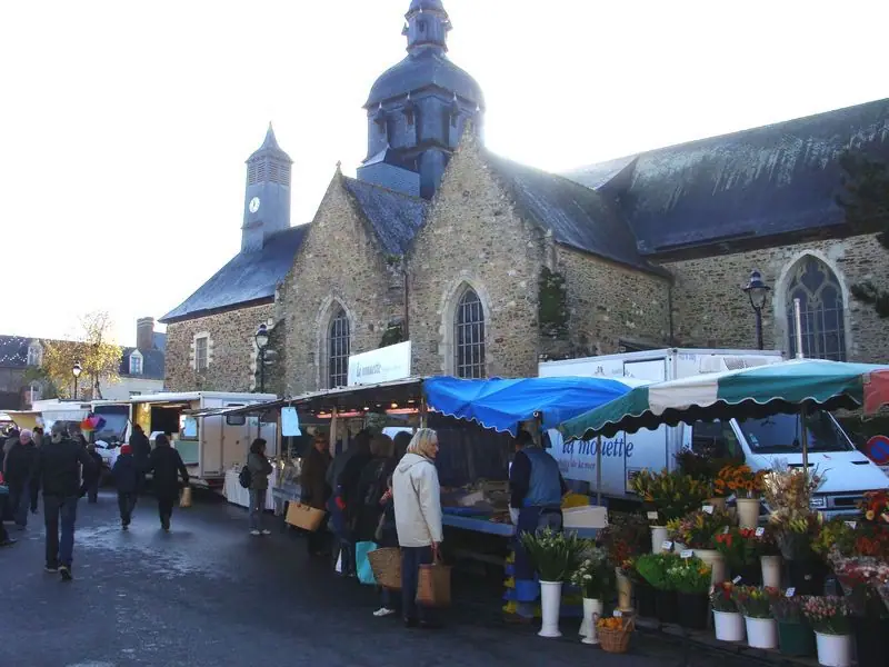Marché du Centre à Pacé (35)