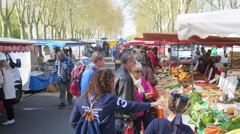 Marché du Centre à Amboise (37)