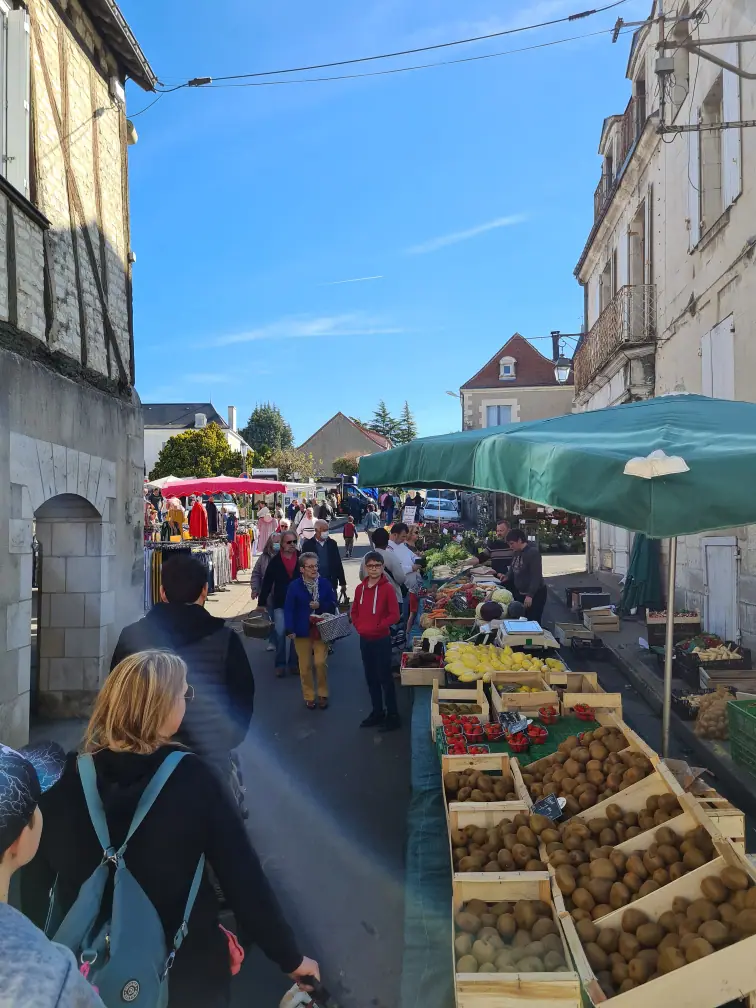 Marché du Centre à Descartes (37)