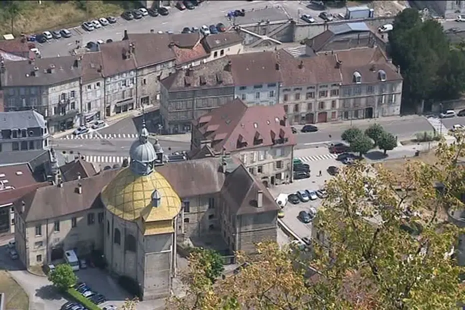 Marché du Centre à Salins-les-Bains (39)