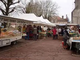 Marché du Centre à Linxe (40)