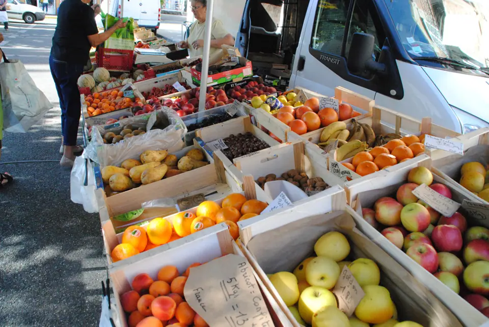 Marché du centre à Mugron (40)