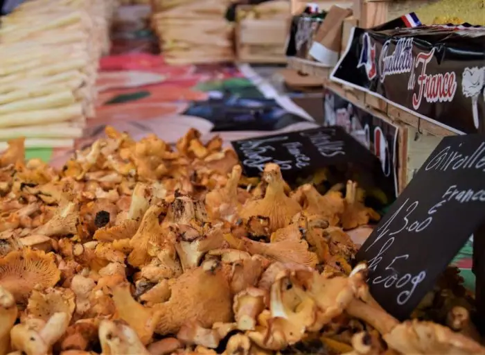 Marché du Centre à Beaune-la-Rolande (45)