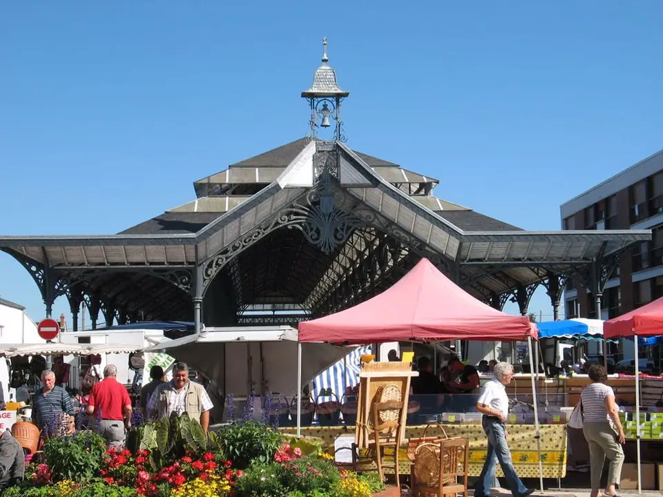 Marché du Centre à Châteauneuf-sur-Loire (45)