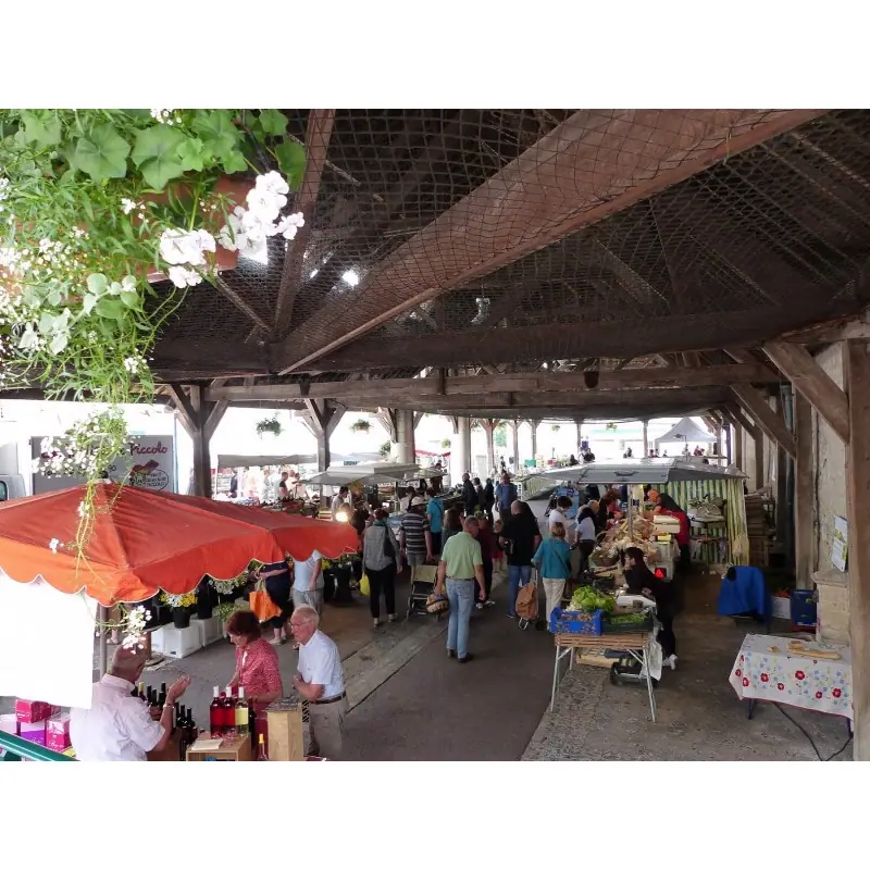 Marché du Centre à Meung-sur-Loire (45)