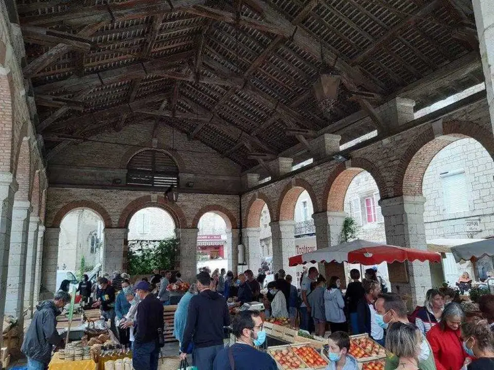 Marché du centre à Gramat (46)