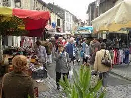 Marché du Centre à Monsempron-Libos (47)