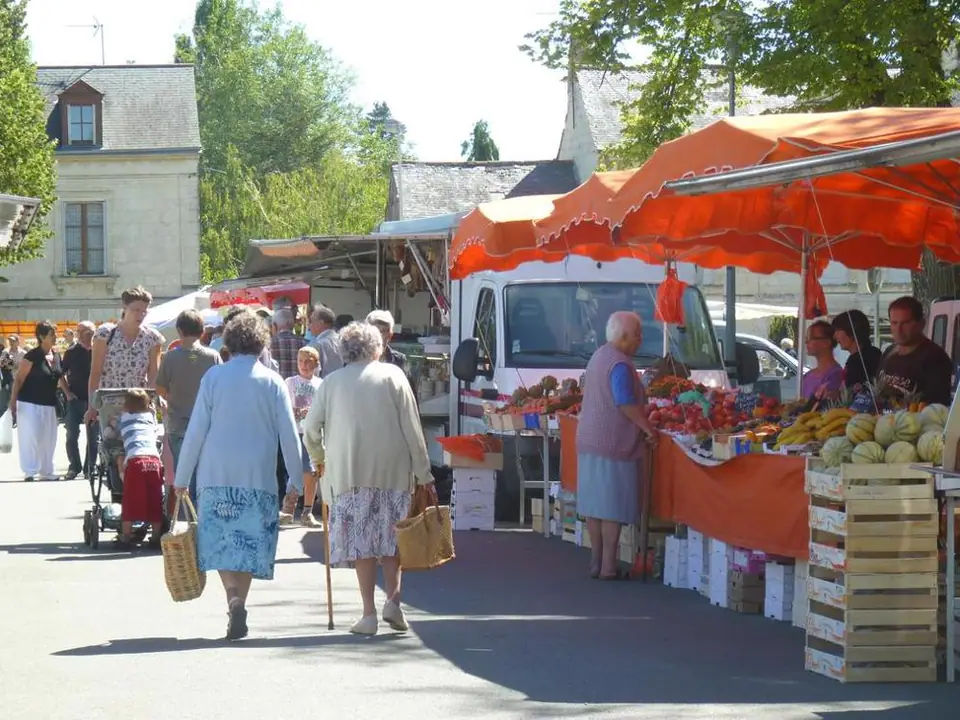 Marché du Château à Baugé-en-Anjou (49)