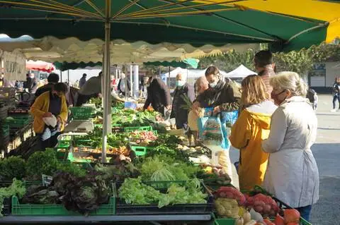 Marché de la Halle à Cholet (49)