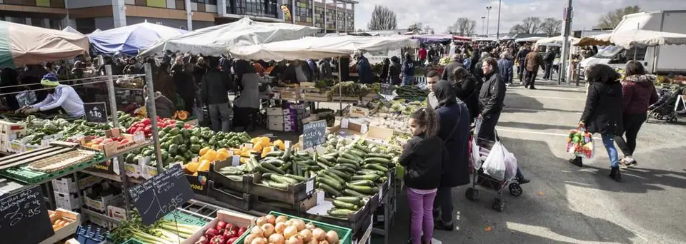 Marché de Malaquais à Trélazé (49)