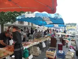 Marché du Centre à Luzy (58)