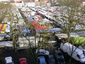 Marché Place du Barlet à Douai (59)