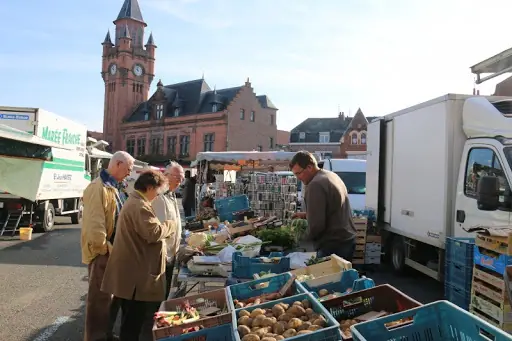 Marché du Centre à Estaires (59)