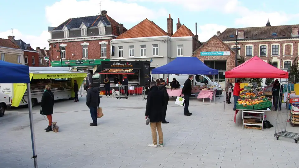 Marché du Centre à Sainghin-en-Weppes (59)