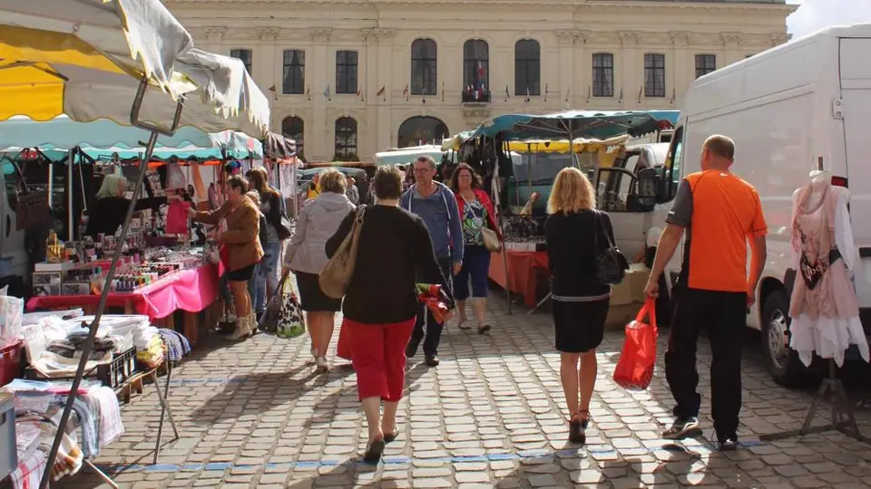 Marché du Centre à Aire-sur-la-Lys (62)