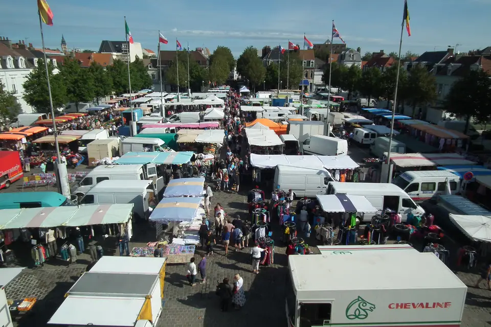 Marché Crèvecoeur à Calais (62)