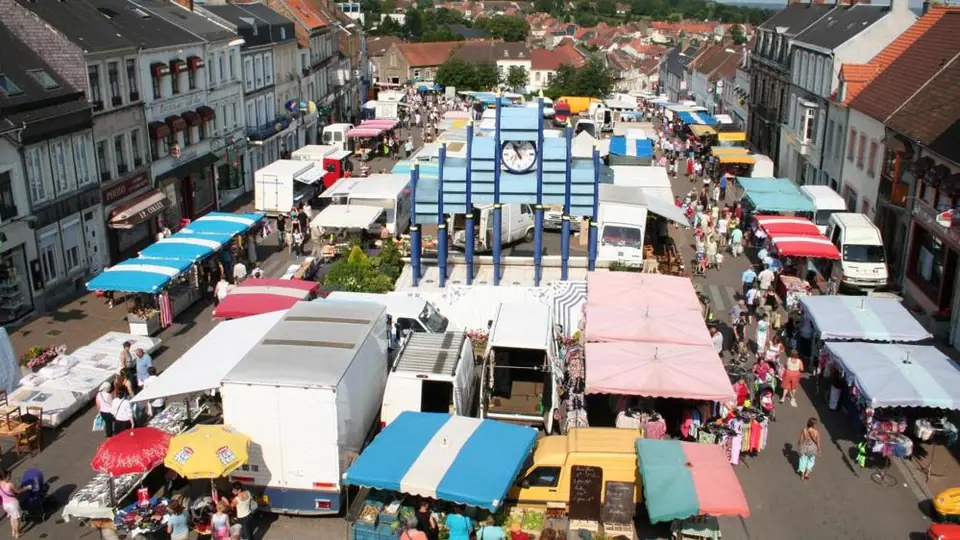 Marché du Centre à Desvres (62)