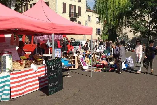 Marché du Centre à Ceyrat (63)