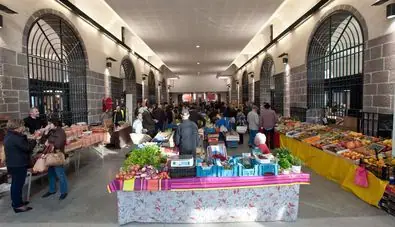 Marché de la Halle à Riom (63)