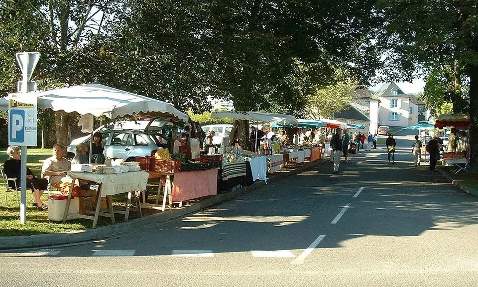 Marché du Centre à Aramits (64)