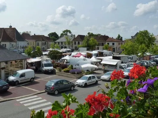Marché du Centre à Lembeye (64)