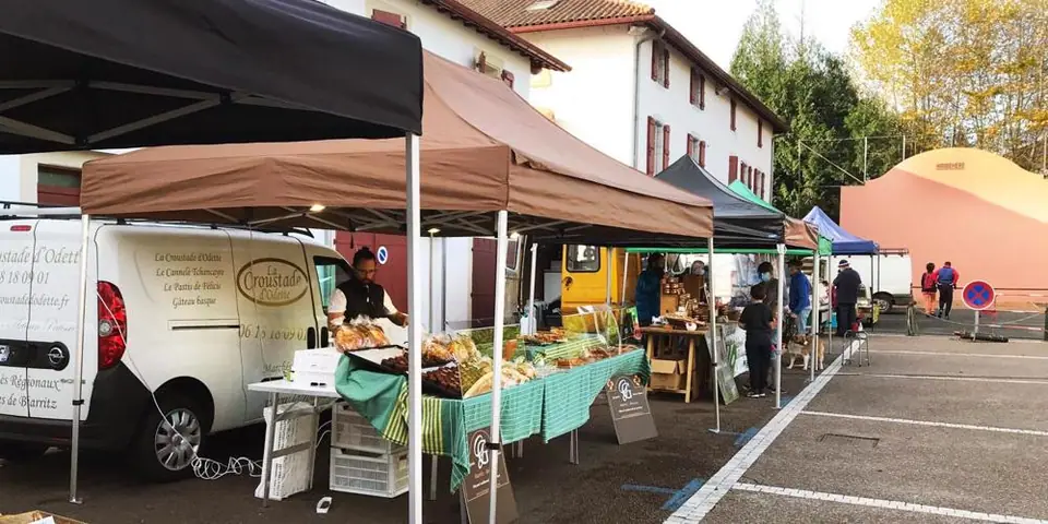 Marché du Centre à Ustaritz (64)