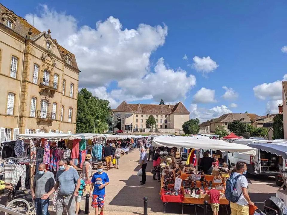 Marché du Centre à Marcigny (71)