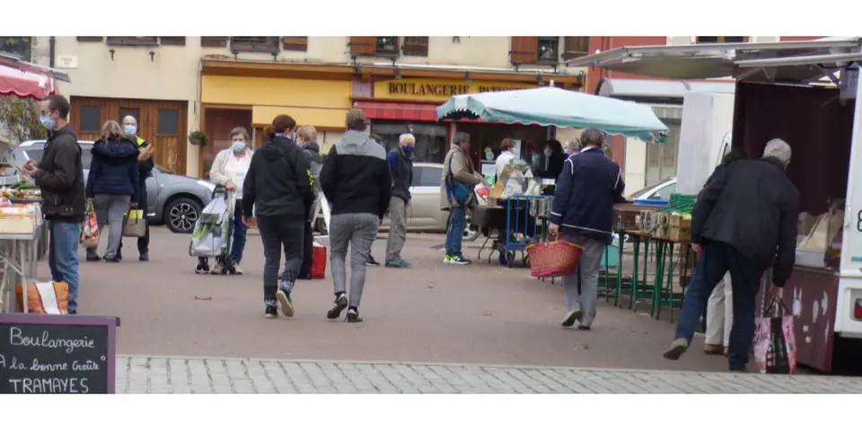 Marché du Centre à Matour (71)