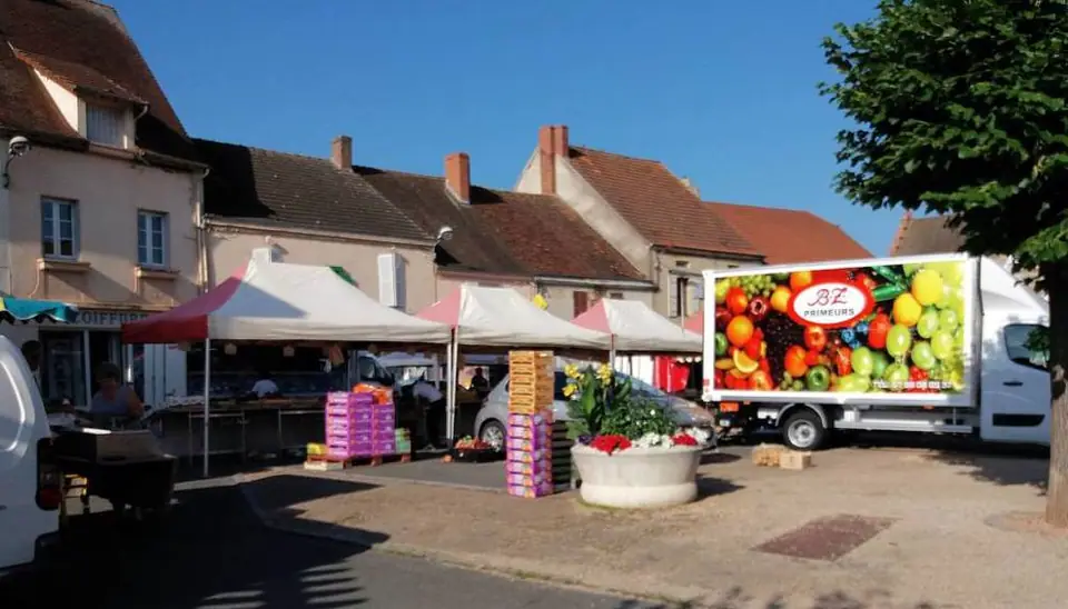 Marché du Centre à Palinges (71)