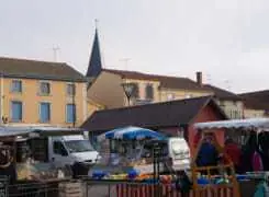 Marché du Centre à Romenay (71)