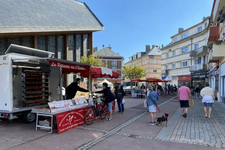 Marché du Centre à Cany-Barville (76)