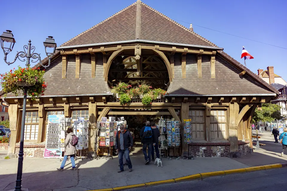 Marché Couvert à Étretat (76)