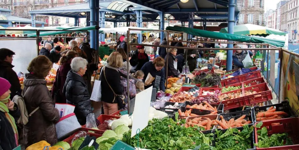 Marché Saint-Marc à Rouen (76)