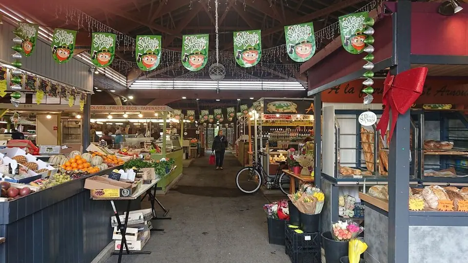Marché du Centre à Plaisir (78)