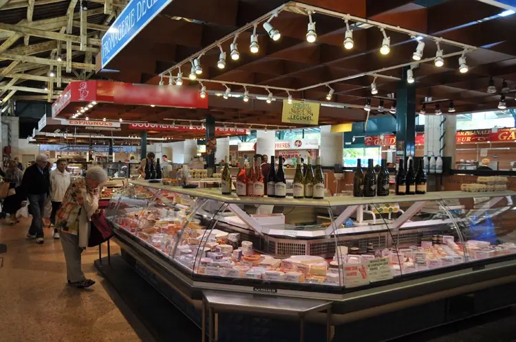 Marché République à Poissy (78)