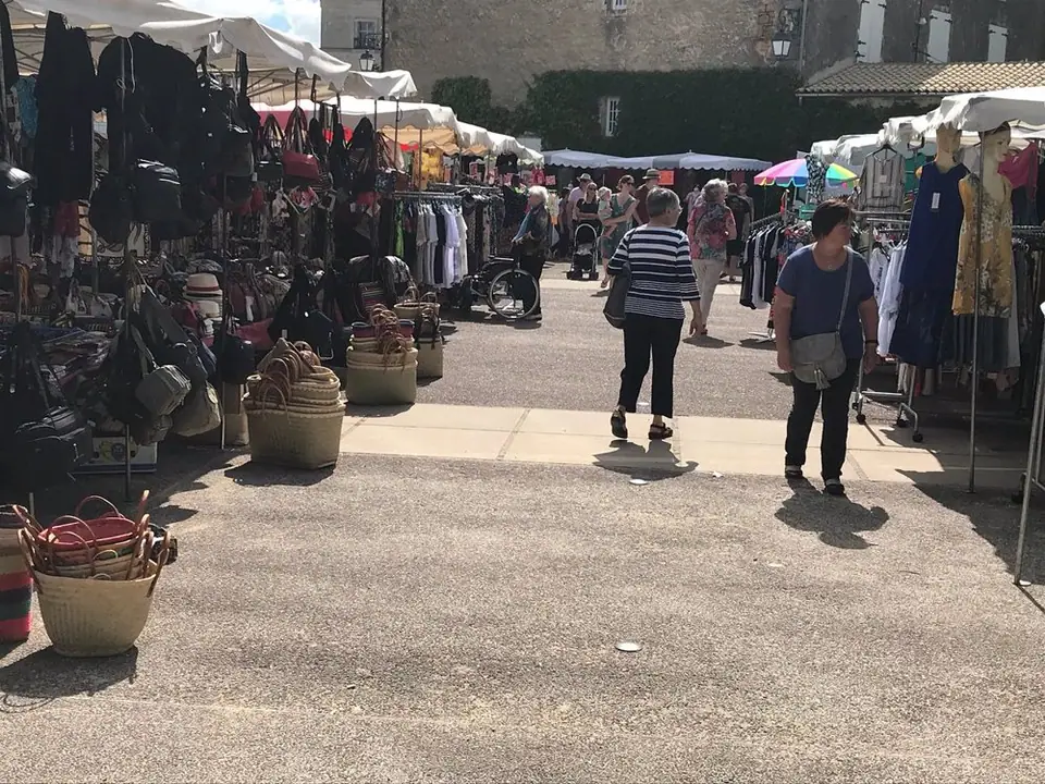 Marché du Centre à Lezay (79)