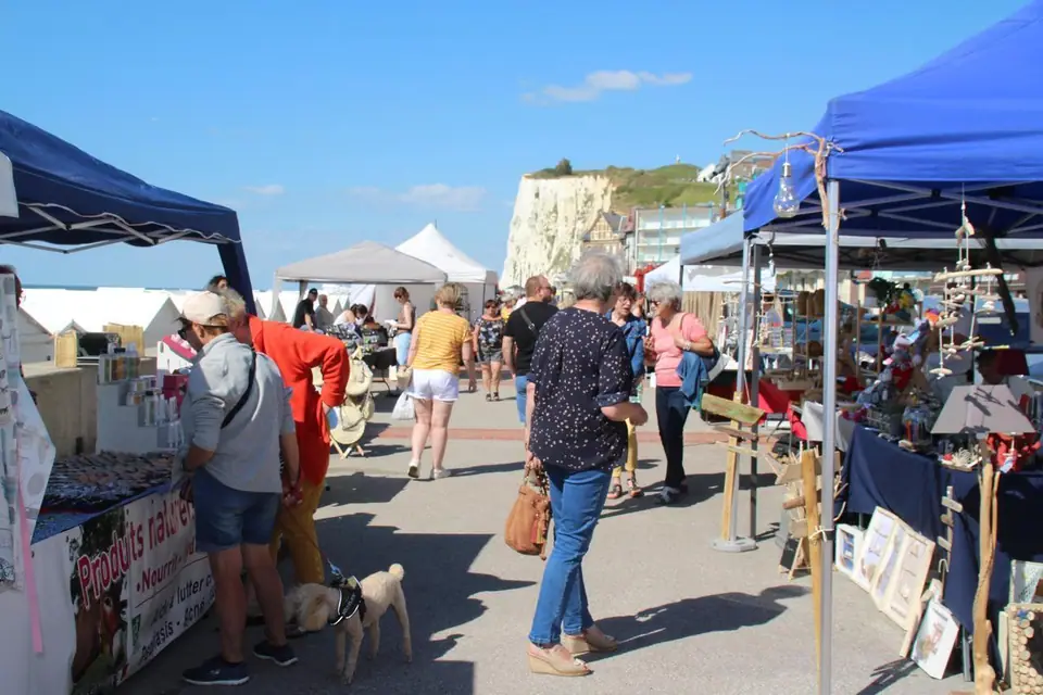Marché du Centre à Mers-les-Bains (80)
