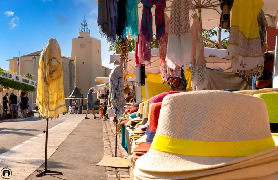 Marché du Port à Grimaud (83)