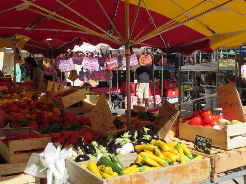 Marché du Centre à La Garde (83)