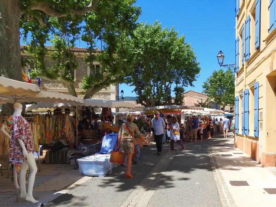 Marché Provençal à Plan de la Tour (83)